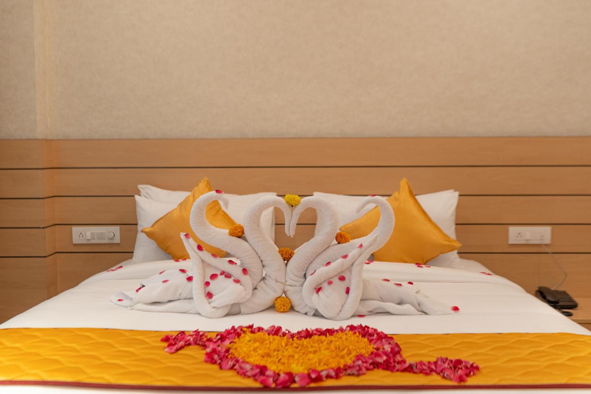 Serene Resort Hyderabad Shamshabad Exterior photo